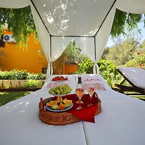 Apartment Mirakul